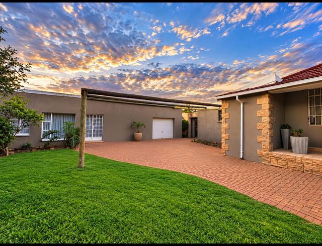 3 BEDROOM HOUSE FOR SALE IN BRAKPAN CENTRAL